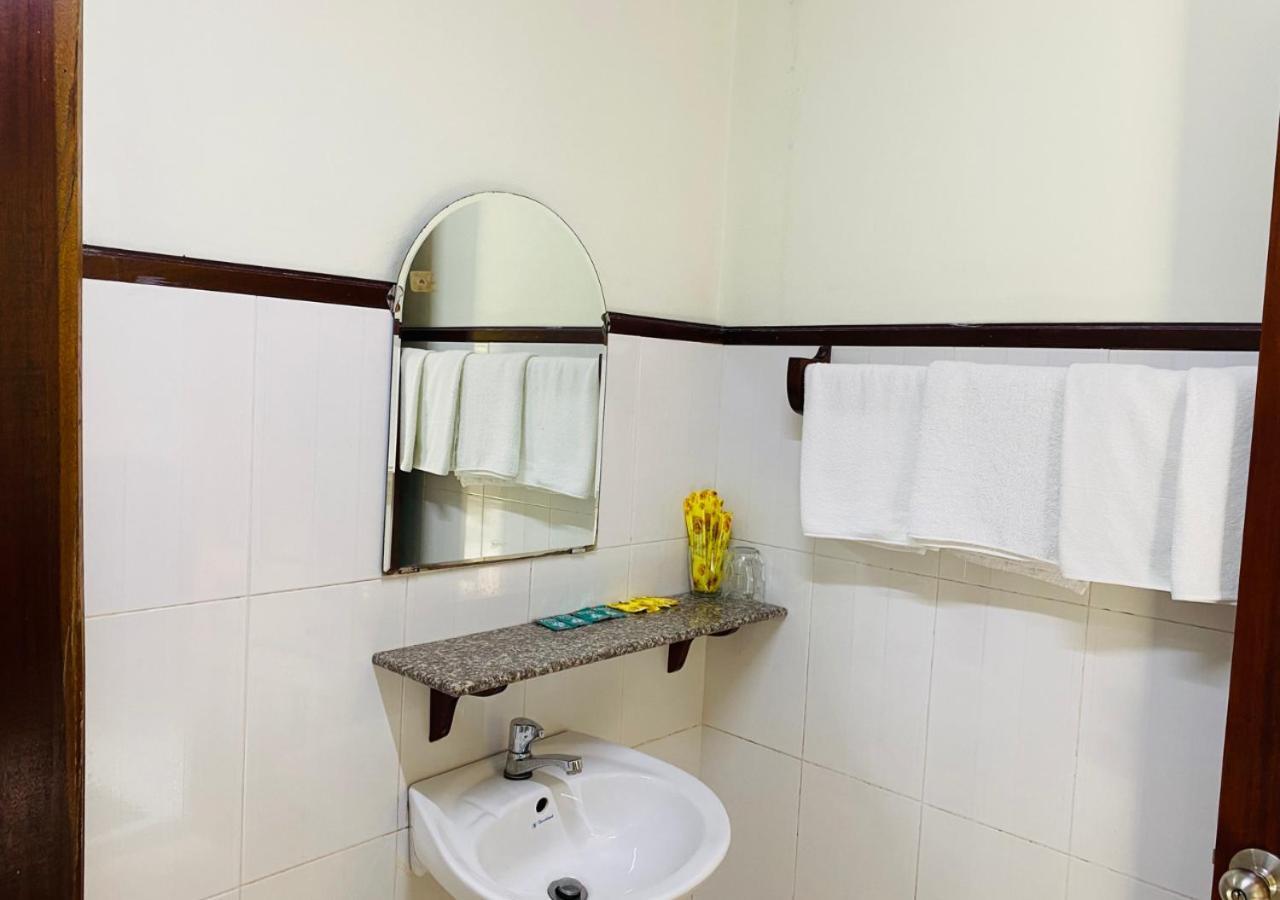 Khach San Sao Mai Hotel Ben Tre Buitenkant foto