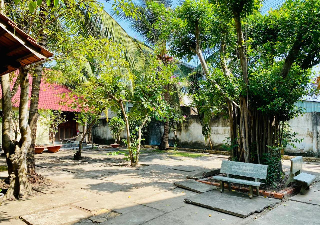 Khach San Sao Mai Hotel Ben Tre Buitenkant foto