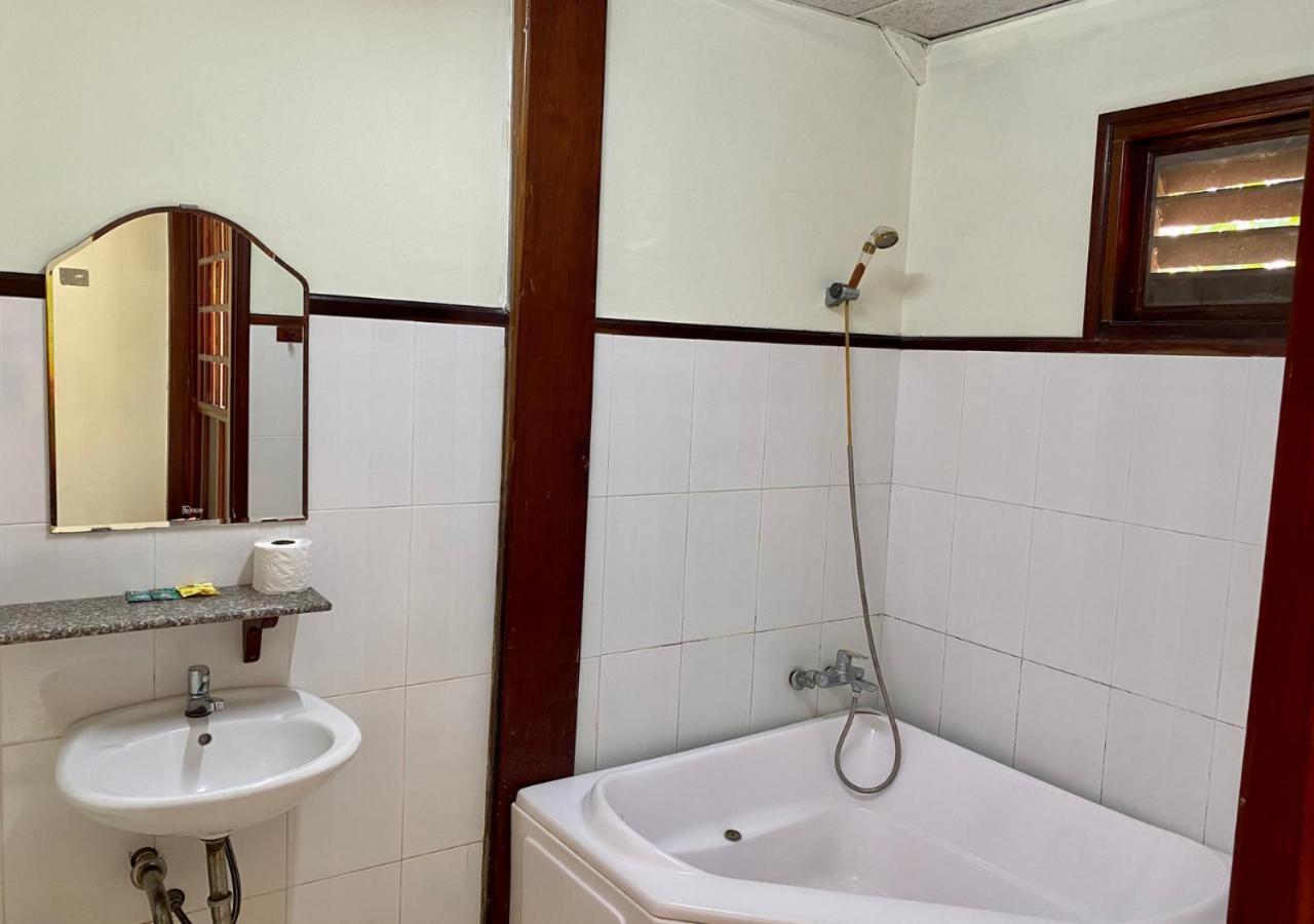 Khach San Sao Mai Hotel Ben Tre Buitenkant foto